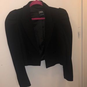 Cropped, Statement Shoulder Blazer